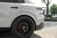 Porsche Cayenne din 2024 cu 3.600 km - oferta POR120439 - foto 10