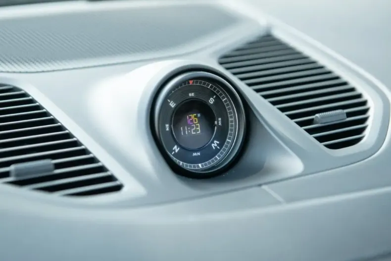 Porsche Cayenne din 2024 cu 3.600 km - oferta POR120439 - foto 24