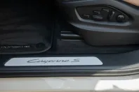 Porsche Cayenne din 2024 cu 3.600 km - oferta POR120439 - foto 27