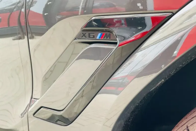 BMW X6 M din 2025 cu 50 km - oferta BMW120443 - foto 3