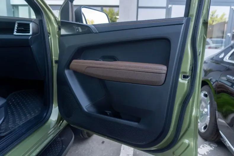 Volkswagen Amarok din 2025 cu 9.735 km - oferta VOL120444 - foto 26