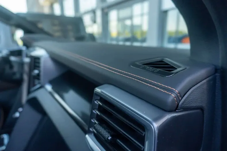 Volkswagen Amarok din 2025 cu 9.735 km - oferta VOL120444 - foto 28