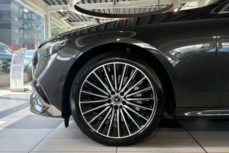 Mercedes-Benz E 300 din 2024 cu 39.000 km - oferta MER120446 - foto 2