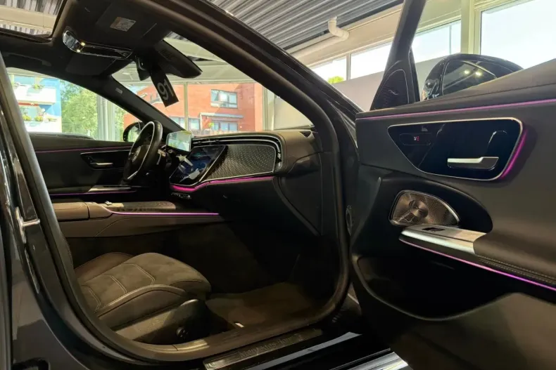 Mercedes-Benz E 300 din 2024 cu 39.000 km - oferta MER120446 - foto 19