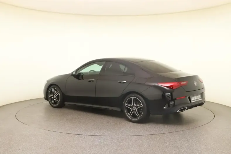 Mercedes-Benz CLA 220 din 2023 cu 17.916 km - oferta MER120450 - foto 3