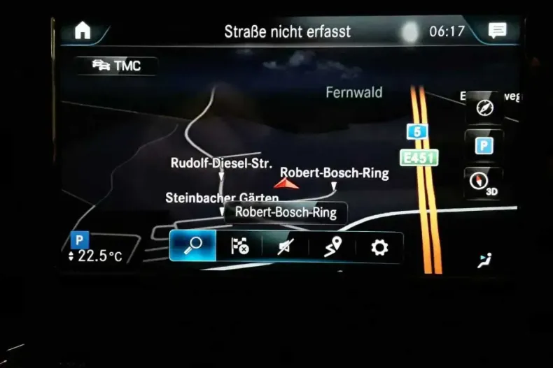 Mercedes-Benz GLA 220 din 2021 cu 76.403 km - oferta MER120453 - foto 12