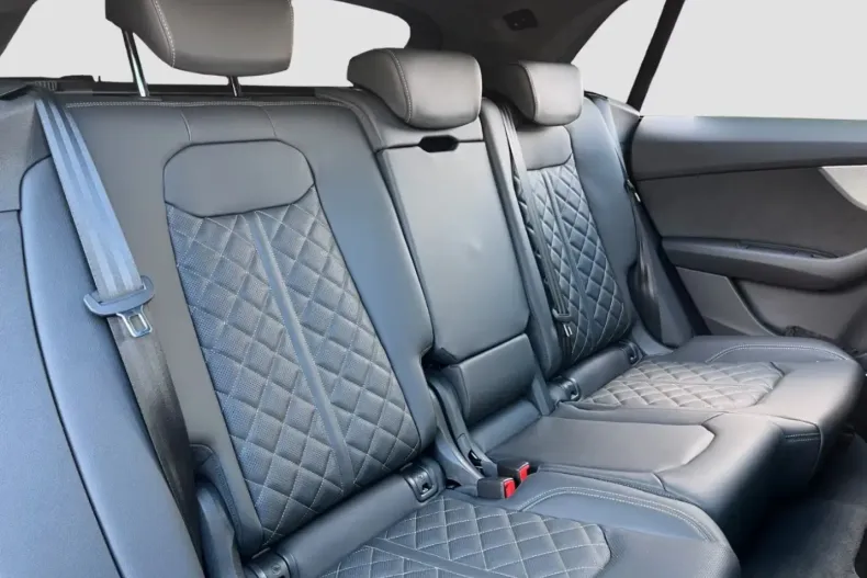 Audi SQ8 din 2025 cu 1.200 km - oferta AUD120454 - foto 16