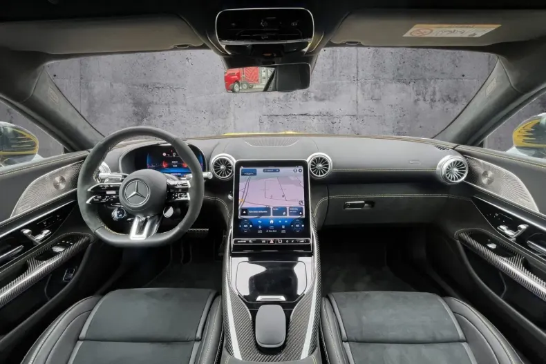 Mercedes-Benz AMG GT din 2024 cu 4.024 km - oferta MER120458 - foto 9