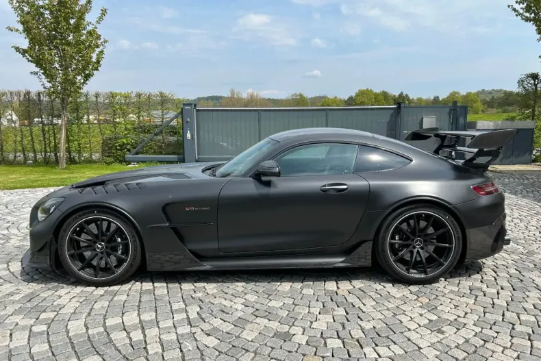 Mercedes-Benz AMG GT din 2022 cu 1.700 km - oferta MER120462 - foto 2