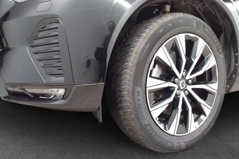 Volvo XC60 din 2024 cu 41.517 km - oferta VOL120473 - foto 5