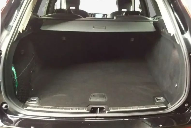 Volvo XC60 din 2024 cu 41.517 km - oferta VOL120473 - foto 6