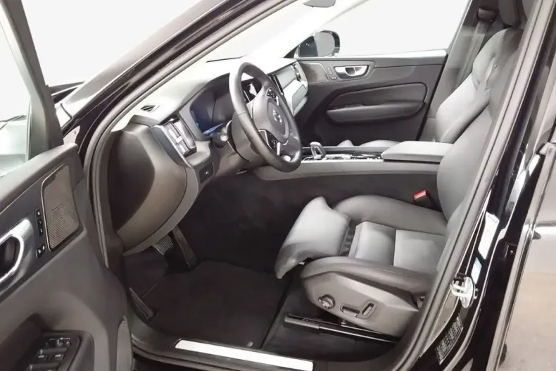 Volvo XC60 din 2024 cu 41.517 km - oferta VOL120473 - foto 7