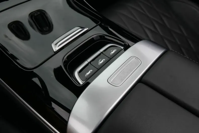 Mercedes-Benz CLE 450 din 2024 cu 12.409 km - oferta MER120482 - foto 9