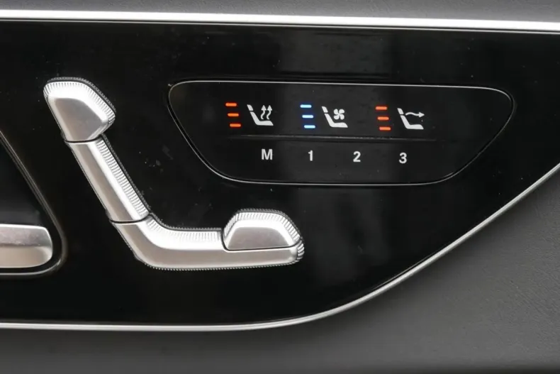 Mercedes-Benz CLE 450 din 2024 cu 12.409 km - oferta MER120482 - foto 13