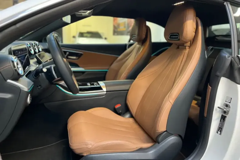 Mercedes-Benz CLE 450 din 2024 cu 10.000 km - oferta MER120484 - foto 14