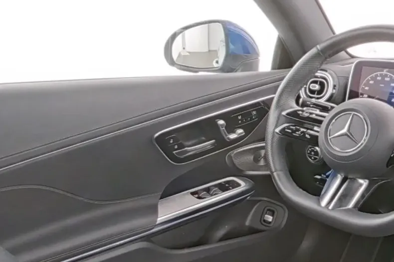 Mercedes-Benz CLE 220 din 2024 cu 48.481 km - oferta MER120488 - foto 5