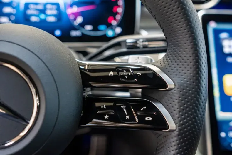 Mercedes-Benz CLE 180 din 2024 cu 7.988 km - oferta MER120490 - foto 12