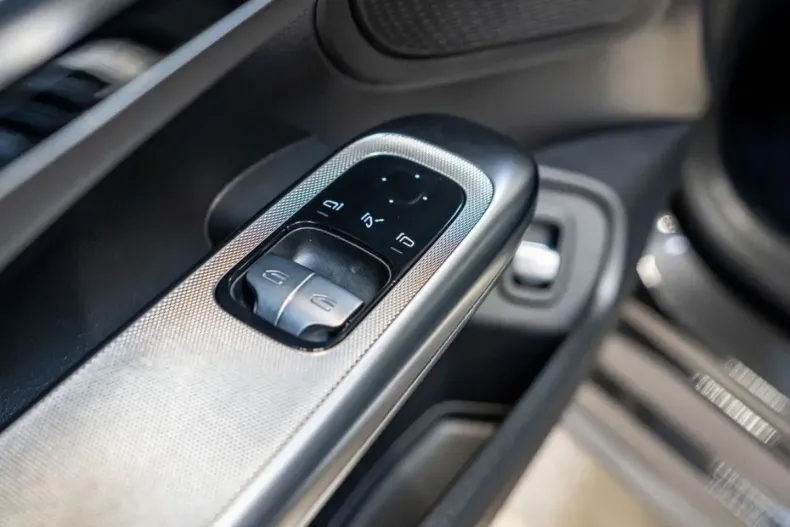 Mercedes-Benz CLE 180 din 2024 cu 7.988 km - oferta MER120490 - foto 18