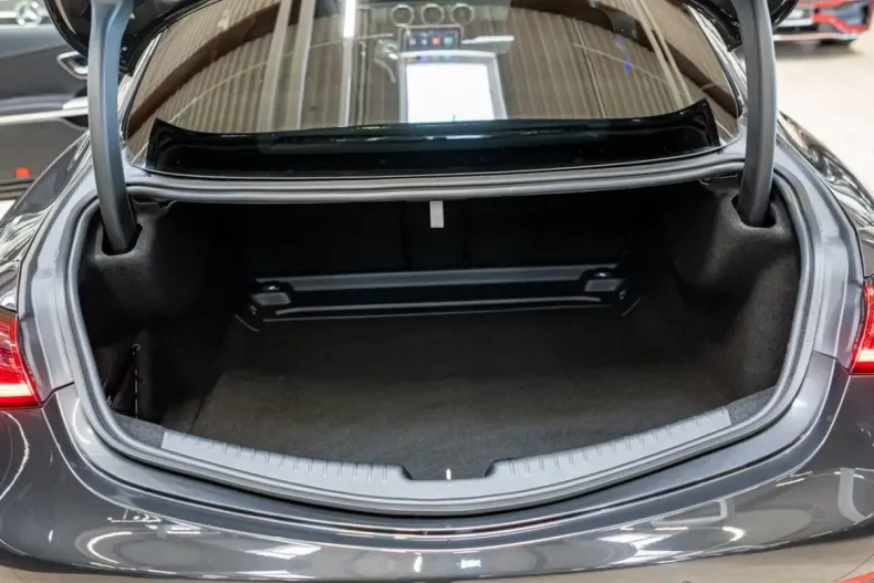 Mercedes-Benz CLE 180 din 2024 cu 7.988 km - oferta MER120490 - foto 20