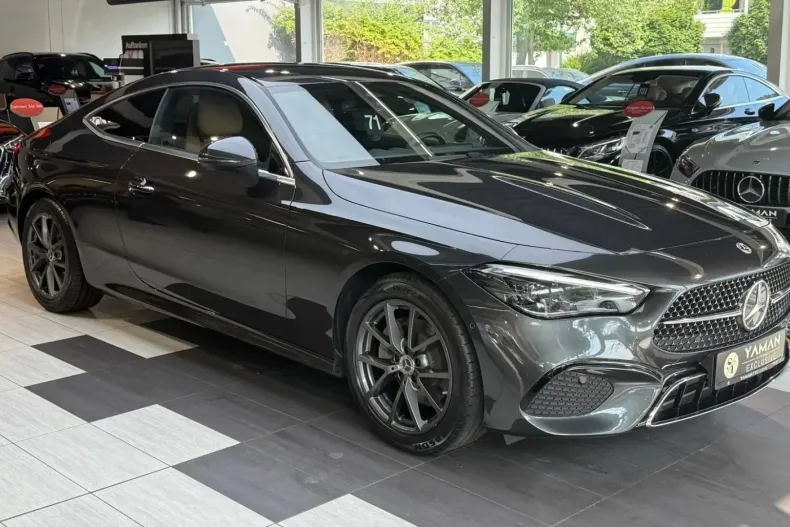 Mercedes-Benz CLE 200 din 2023 cu 26.600 km - oferta MER120491 - foto 4