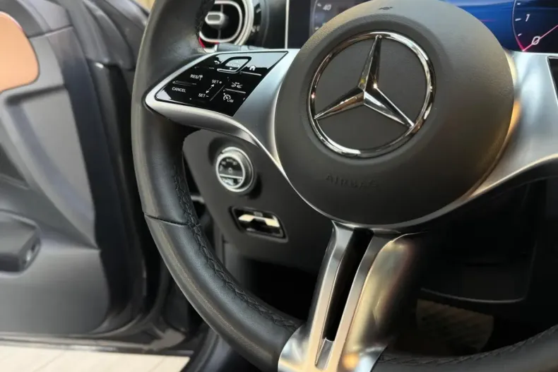 Mercedes-Benz CLE 200 din 2023 cu 26.600 km - oferta MER120491 - foto 12