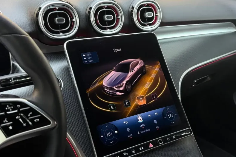 Mercedes-Benz CLE 200 din 2023 cu 26.600 km - oferta MER120491 - foto 15