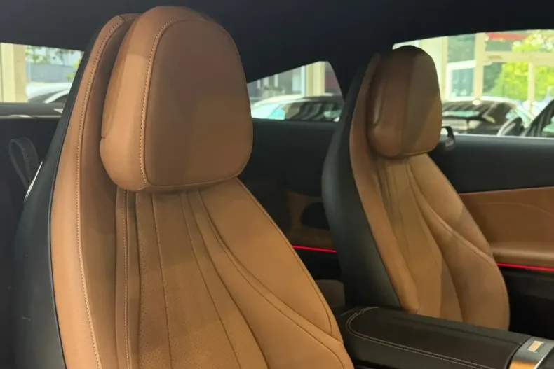 Mercedes-Benz CLE 200 din 2023 cu 26.600 km - oferta MER120491 - foto 21