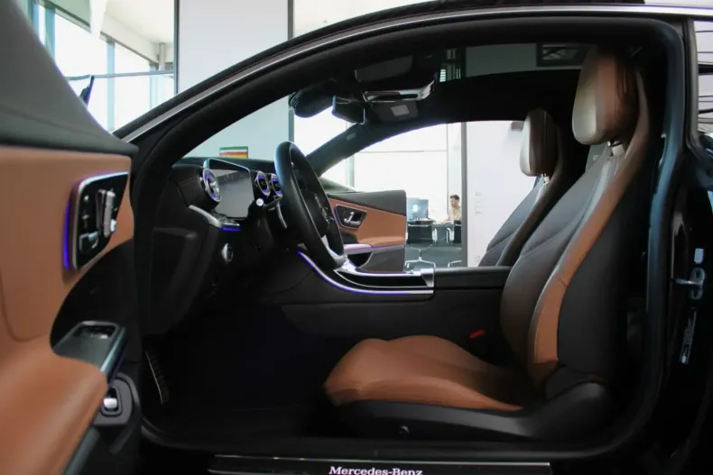 Mercedes-Benz CLE 200 din 2024 cu 23.900 km - oferta MER120493 - foto 4