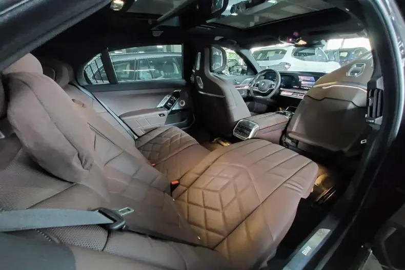 BMW 740 din 2024 cu 20.000 km - oferta BMW120495 - foto 7