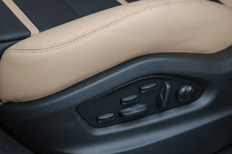 Porsche Cayenne din 2025 cu 9.900 km - oferta POR120499 - foto 13