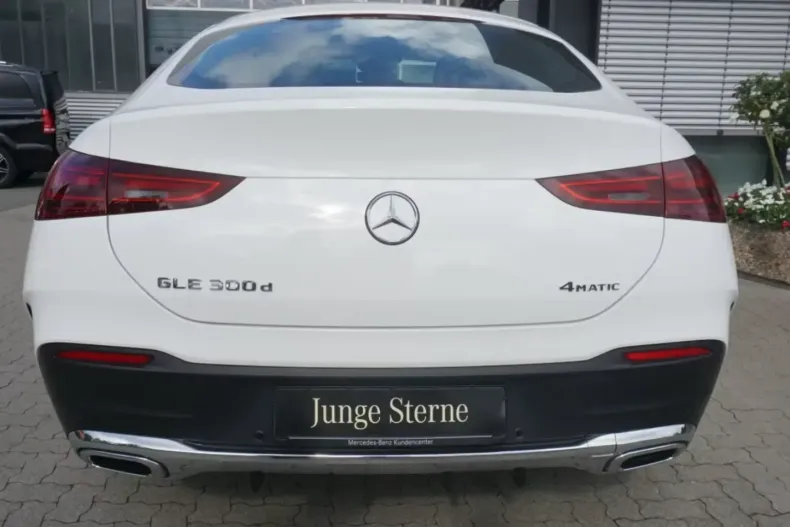 Mercedes-Benz GLE 300 din 2024 cu 17.000 km - oferta MER120500 - foto 2