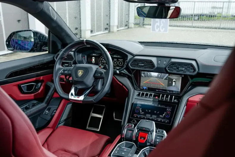 Lamborghini Urus din 2023 cu 8.565 km - oferta LAM120509 - foto 10