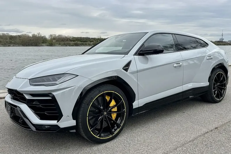 Lamborghini Urus din 2023 cu 21.000 km - oferta LAM120510 - foto 3