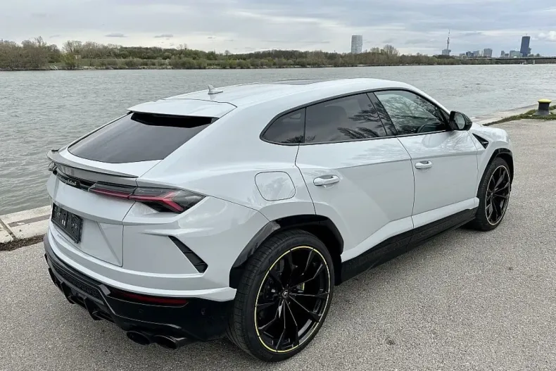 Lamborghini Urus din 2023 cu 21.000 km - oferta LAM120510 - foto 6