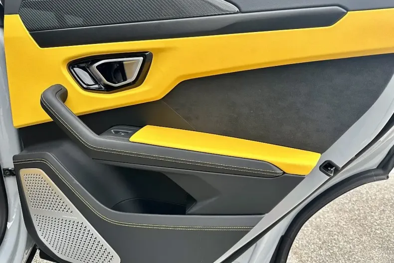 Lamborghini Urus din 2023 cu 21.000 km - oferta LAM120510 - foto 18