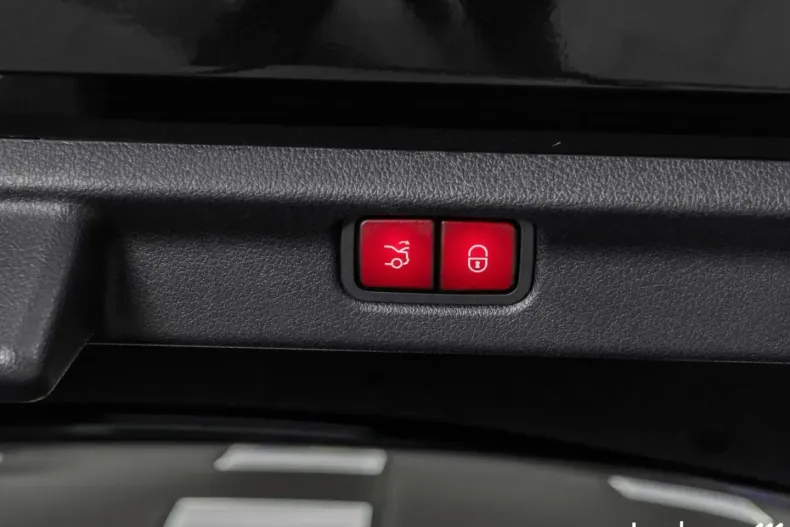 Mercedes-Benz EQE din 2024 cu 14.685 km - oferta MER120514 - foto 9