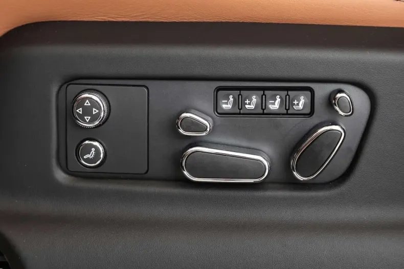 Bentley Bentayga din 2023 cu 7.900 km - oferta BEN120528 - foto 17