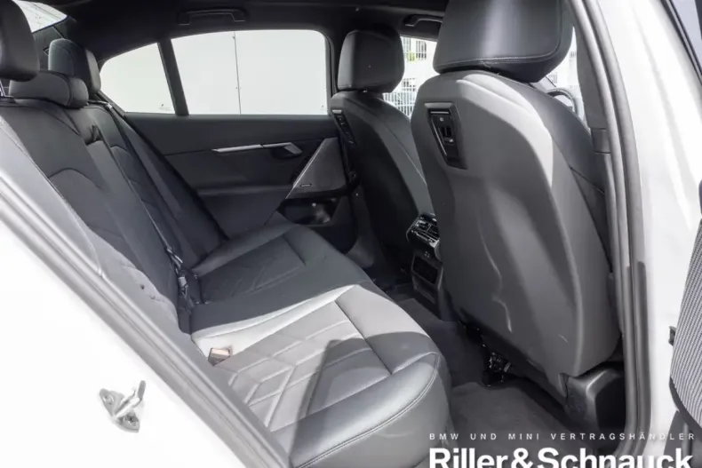 BMW 520 din 2024 cu 25.300 km - oferta BMW120536 - foto 11