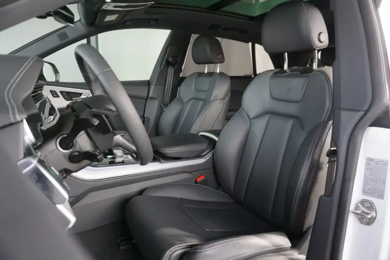 Audi Q8 din 2023 cu 19.995 km - oferta AUD120547 - foto 10