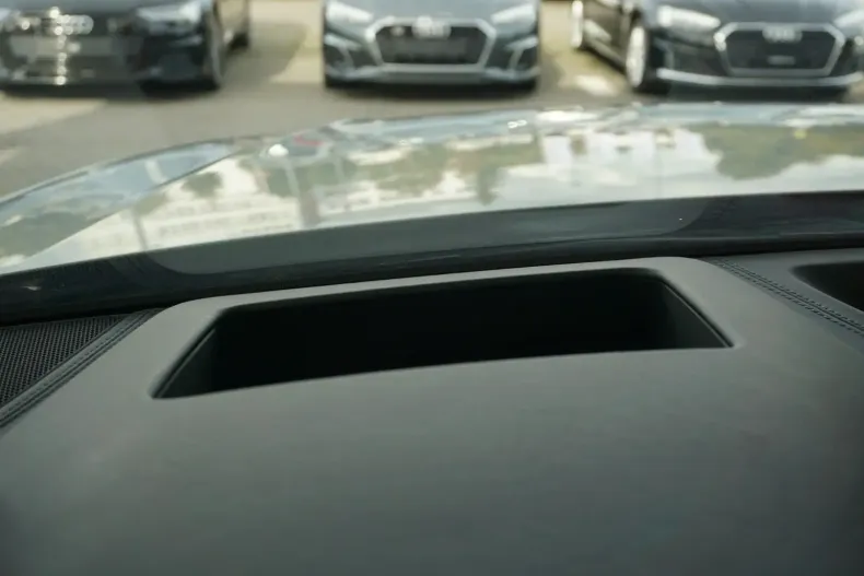 Audi Q8 din 2023 cu 19.995 km - oferta AUD120547 - foto 28