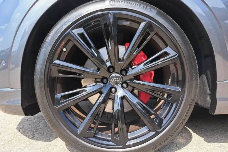 Audi Q8 din 2023 cu 27.261 km - oferta AUD120548 - foto 7