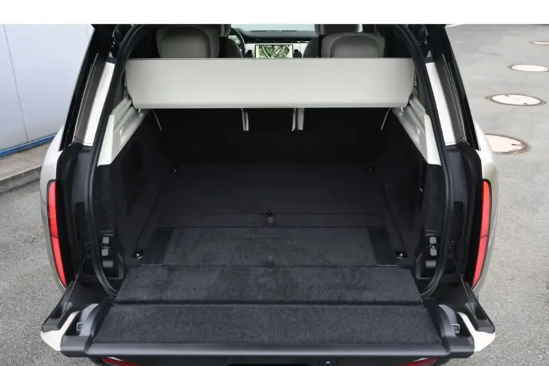 Land Rover Range Rover din 2024 cu 1.500 km - oferta LAN120553 - foto 9