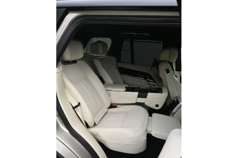 Land Rover Range Rover din 2024 cu 1.500 km - oferta LAN120553 - foto 10