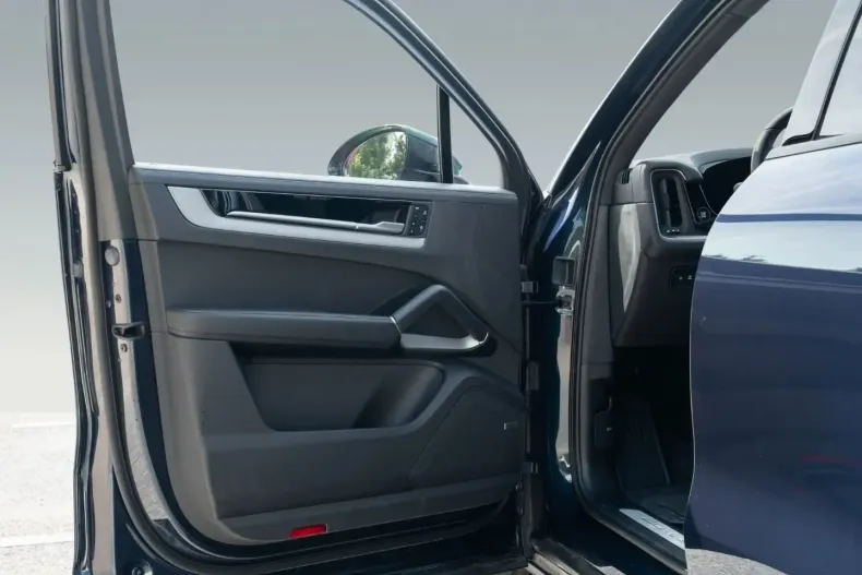 Porsche Cayenne din 2024 cu 27.900 km - oferta POR120561 - foto 18