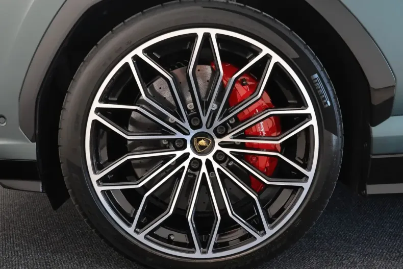 Lamborghini Urus din 2025 cu 900 km - oferta LAM120563 - foto 7