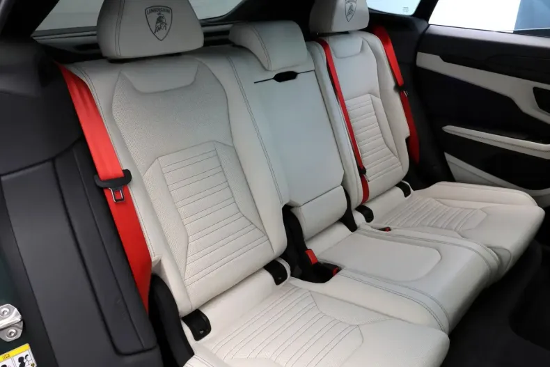 Lamborghini Urus din 2025 cu 900 km - oferta LAM120563 - foto 21