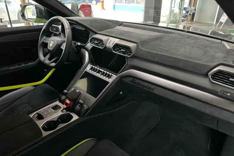 Lamborghini Urus din 2024 cu 10.670 km - oferta LAM120568 - foto 6