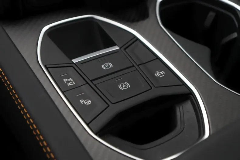 Lamborghini Urus din 2024 cu 3.900 km - oferta LAM120569 - foto 14