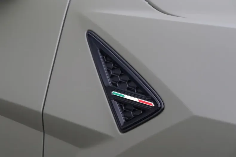 Lamborghini Urus din 2024 cu 3.900 km - oferta LAM120569 - foto 26