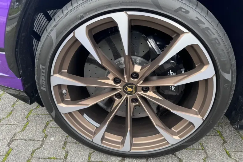 Lamborghini Urus din 2024 cu 5.900 km - oferta LAM120579 - foto 10